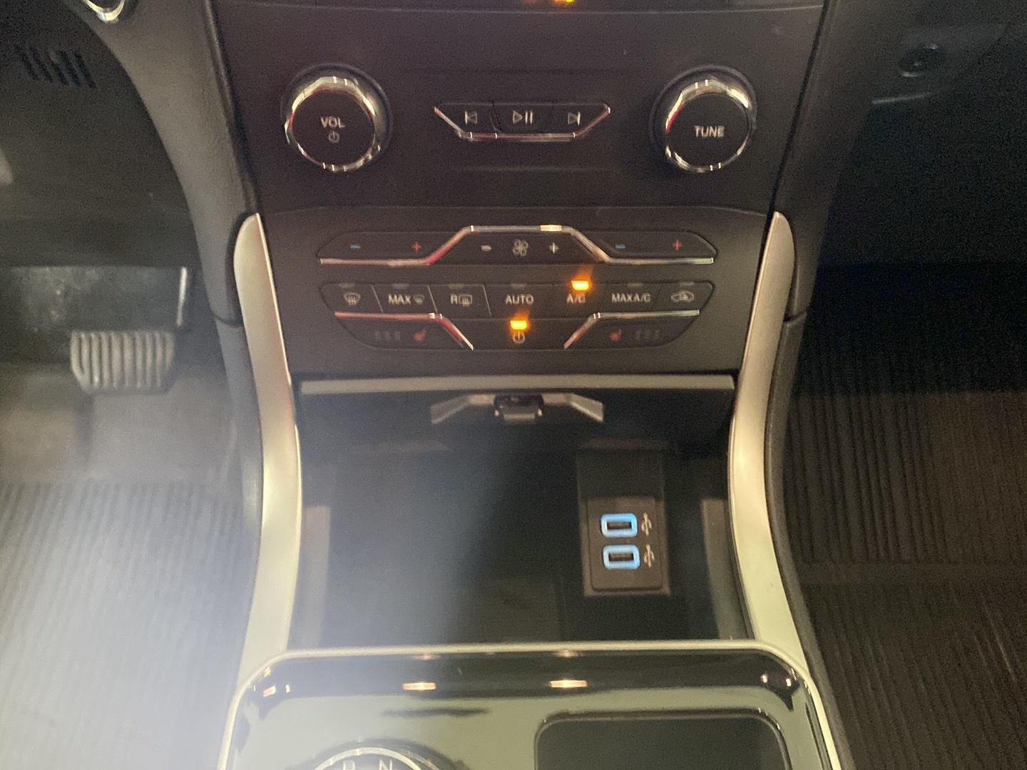 2020 Ford Edge SEL