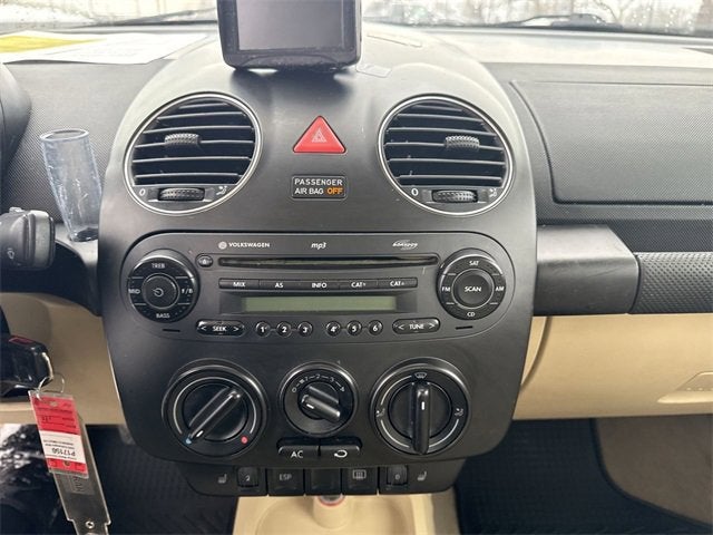 2008 Volkswagen New Beetle Coupe S