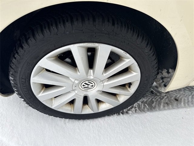 2008 Volkswagen New Beetle Coupe S