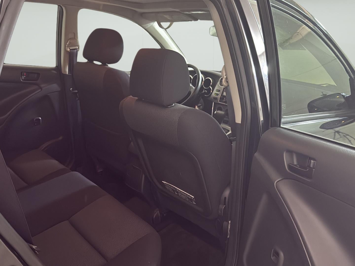 2004 Pontiac Vibe 4dr HB