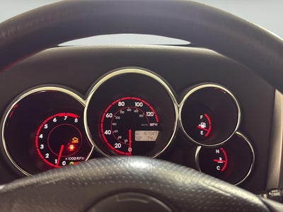 2004 Pontiac Vibe 4dr HB