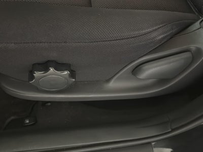 2004 Pontiac Vibe 4dr HB