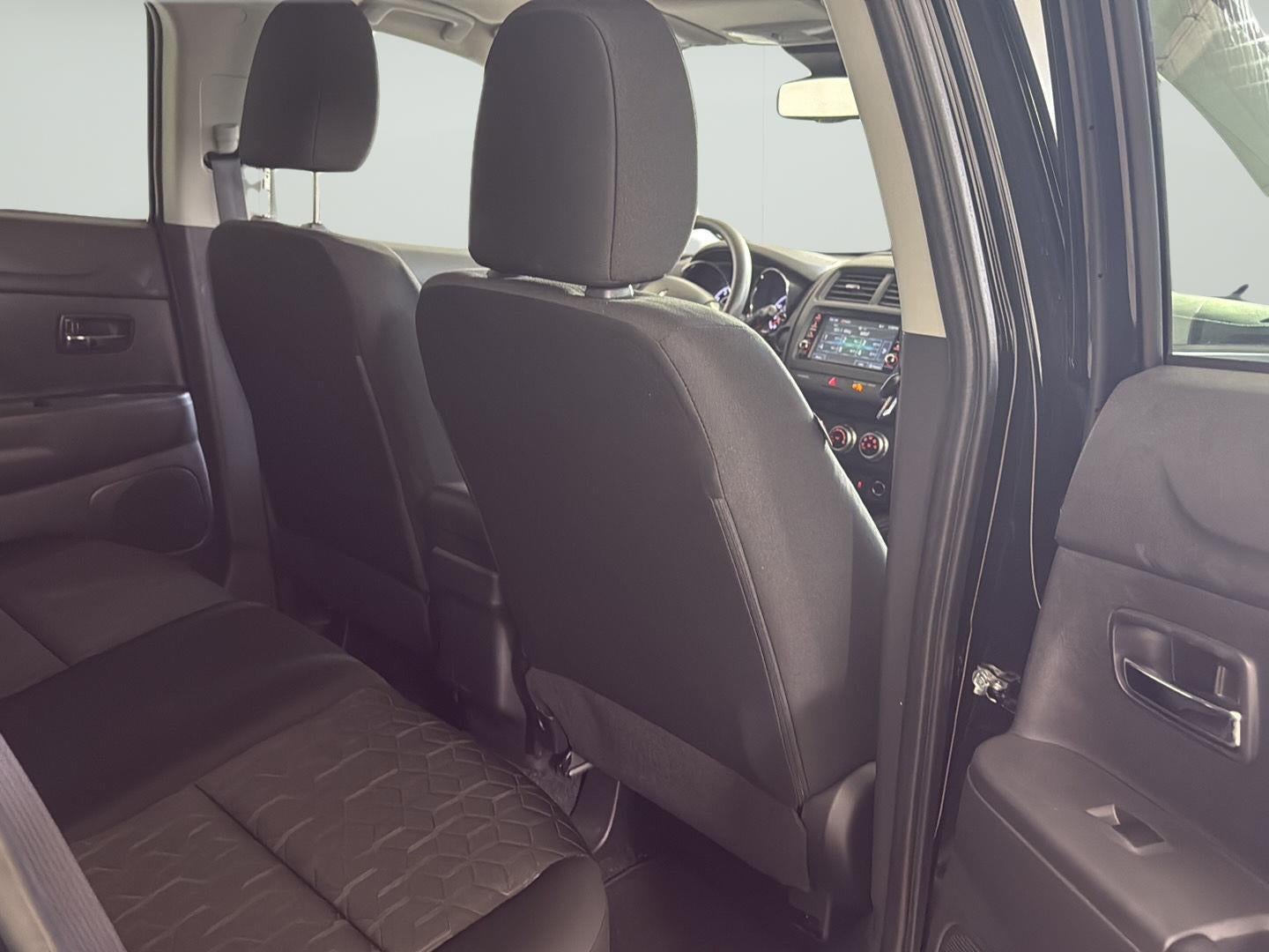 2023 Mitsubishi Outlander Sport ES