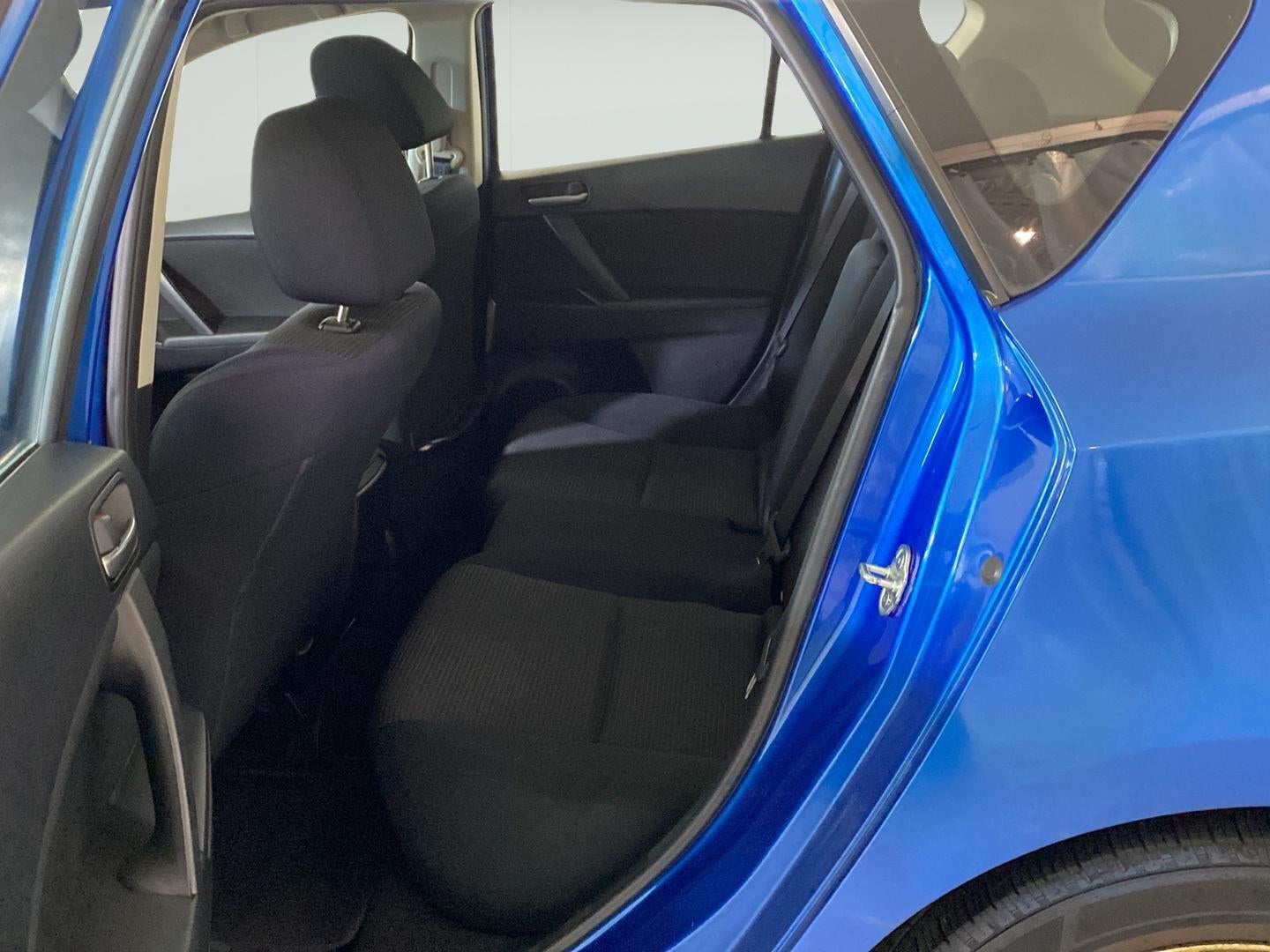 2012 Mazda Mazda3 Hatchback i Touring