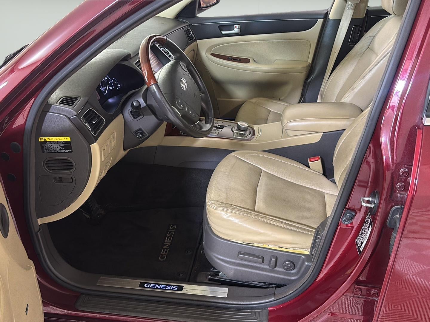 2012 Hyundai Genesis 4.6