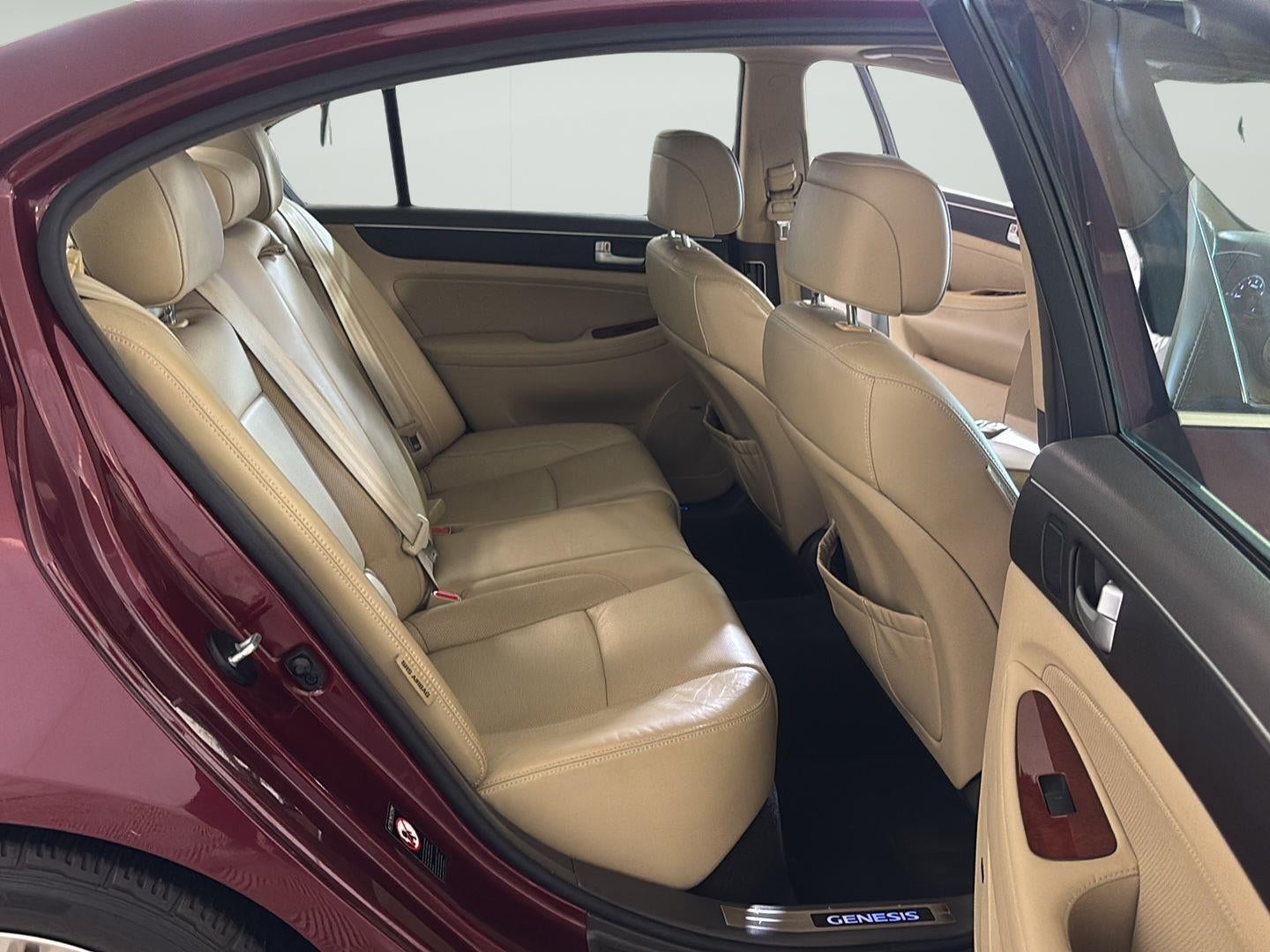 2012 Hyundai Genesis 4.6