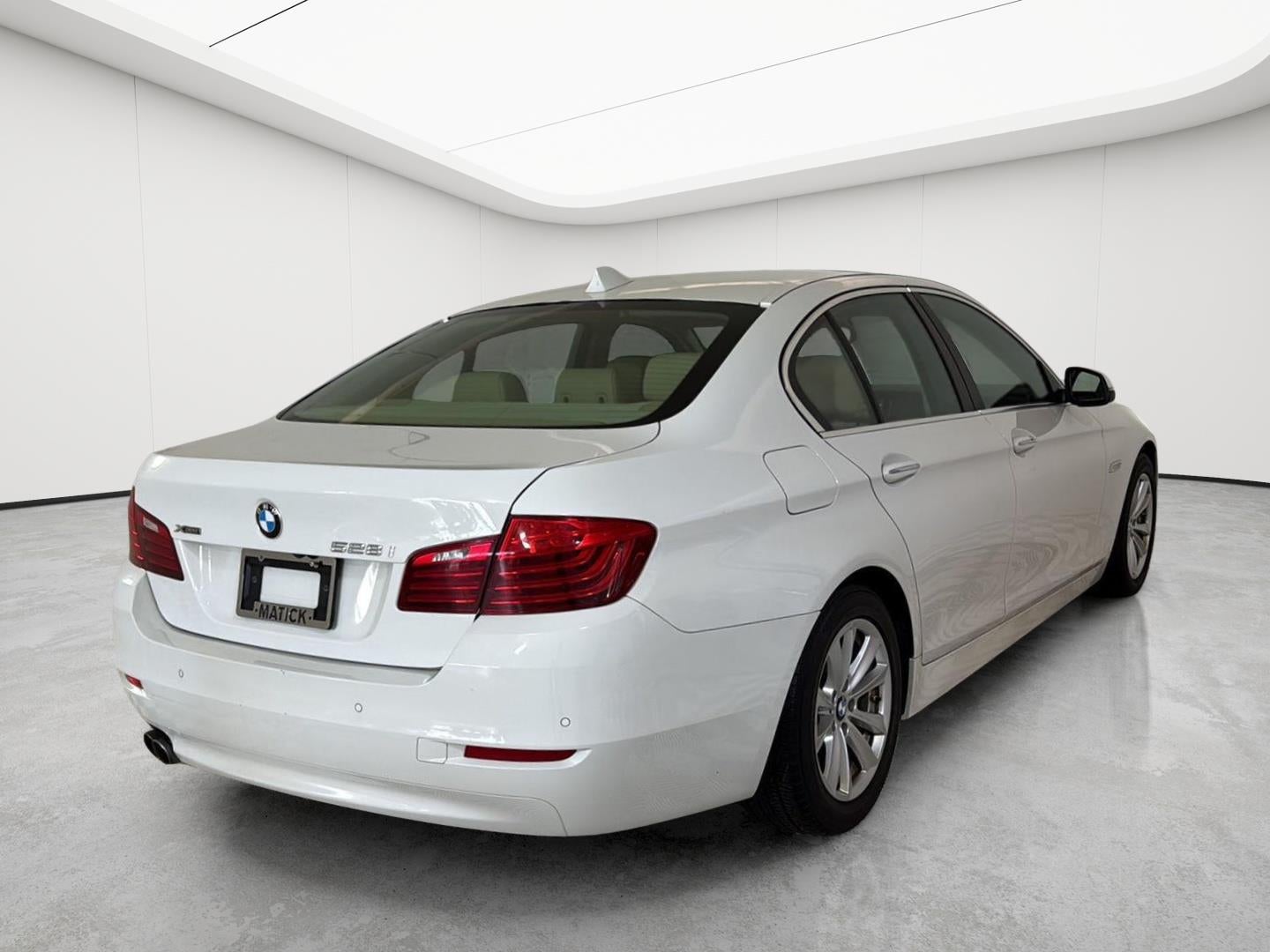 2015 BMW 5 Series 528i xDrive