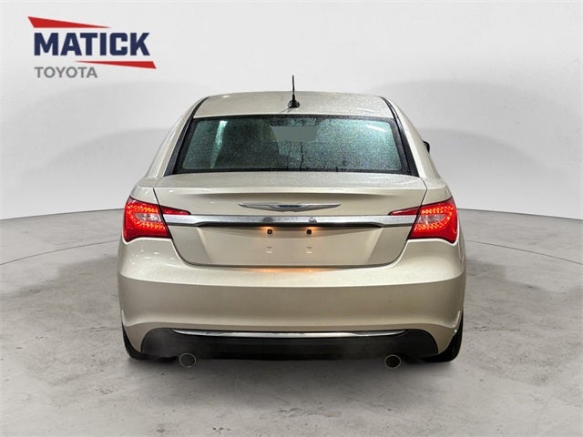 2014 Chrysler 200 Limited