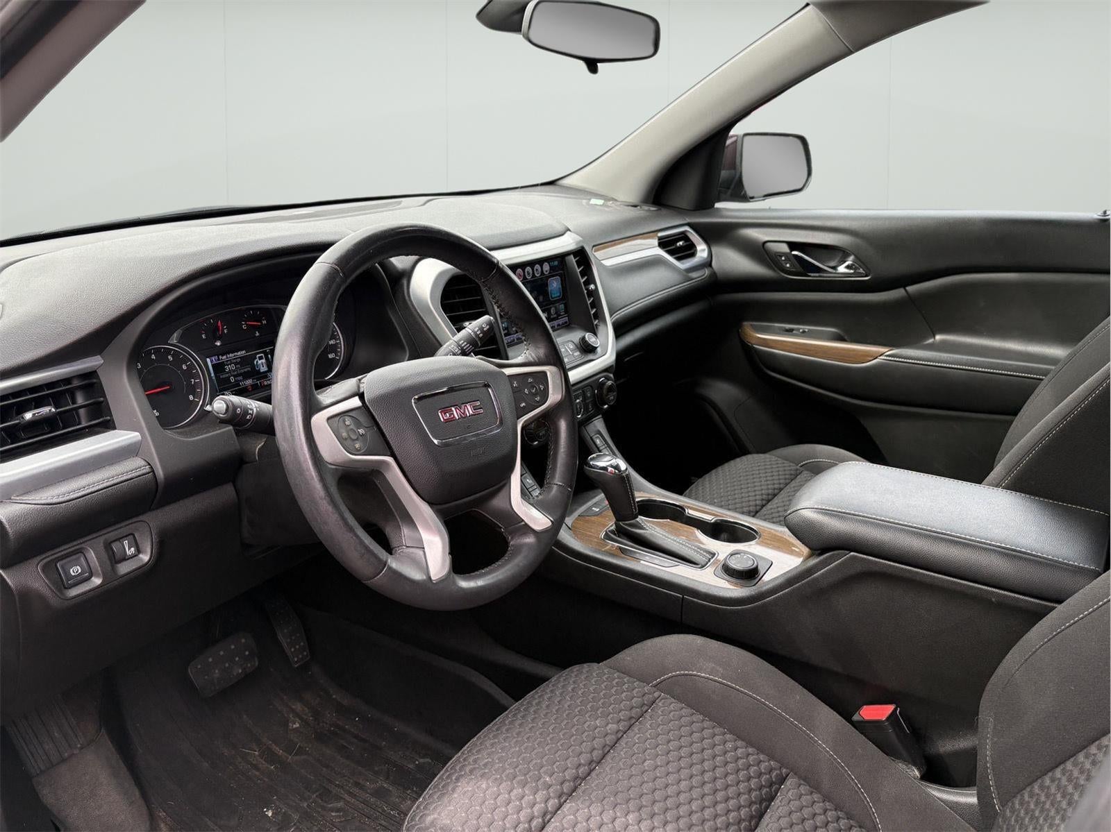 2017 GMC Acadia SLE