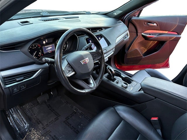 2020 Cadillac XT4 Premium Luxury