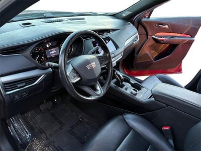 2020 Cadillac XT4 Premium Luxury