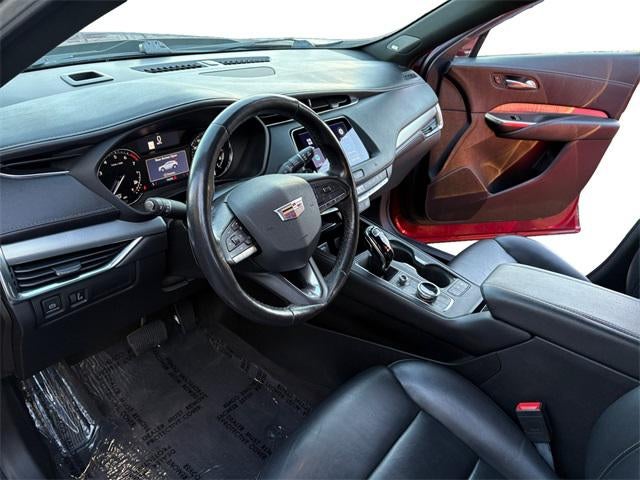 2020 Cadillac XT4 Premium Luxury