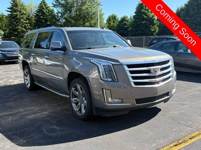 2017 Cadillac Escalade ESV AWD Luxury's photo
