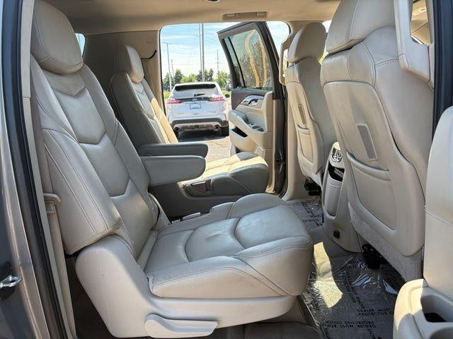 2017 Cadillac Escalade ESV Luxury