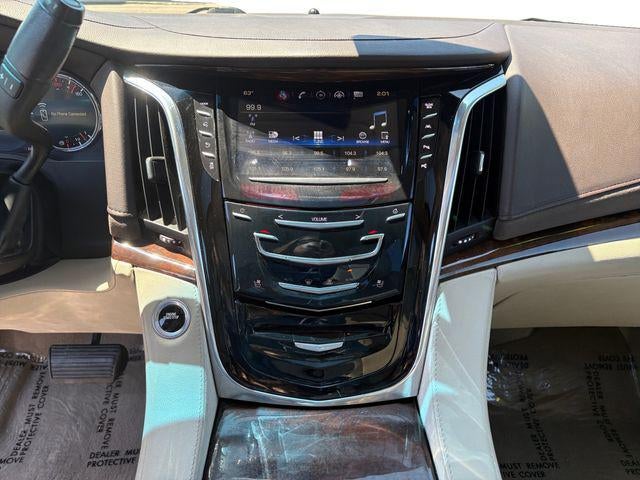 2017 Cadillac Escalade ESV Luxury