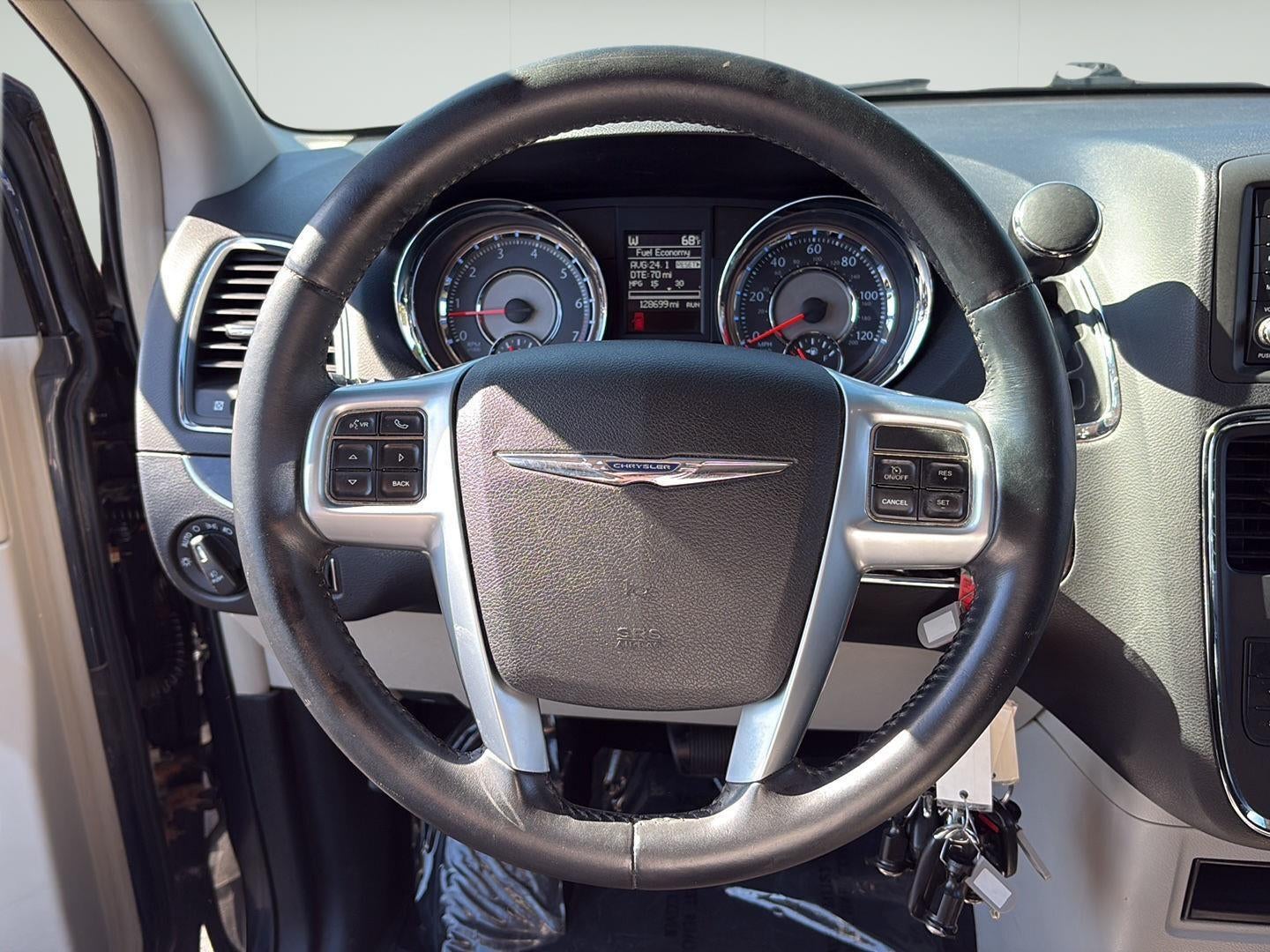 2013 Chrysler Town & Country Touring
