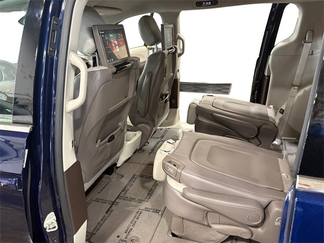 2017 Chrysler Pacifica Touring L Plus