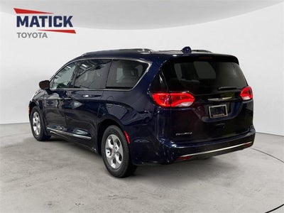 2017 Chrysler Pacifica Touring L Plus