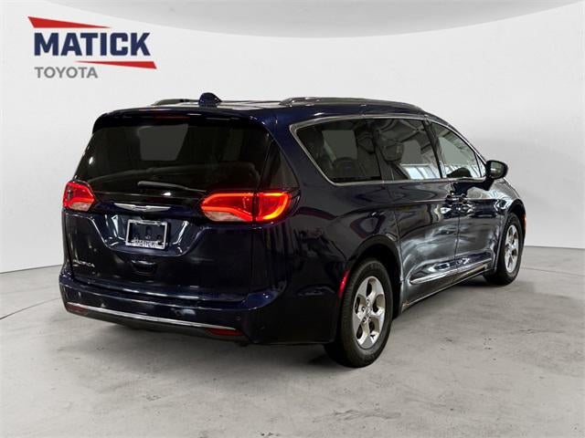 2017 Chrysler Pacifica Touring L Plus