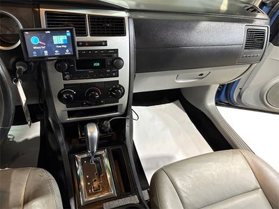 2007 Dodge Magnum Base