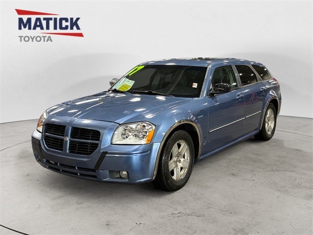 2007 Dodge Magnum Base