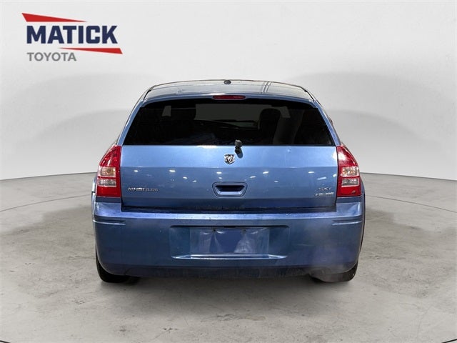 2007 Dodge Magnum Base