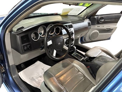 2007 Dodge Magnum Base