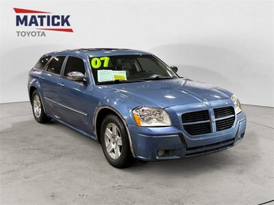 2007 Dodge Magnum Base
