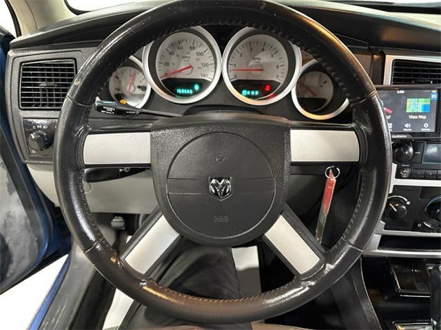 2007 Dodge Magnum Base