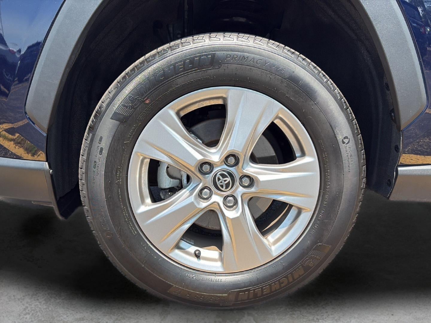 2025 Toyota RAV4 XLE AWD
