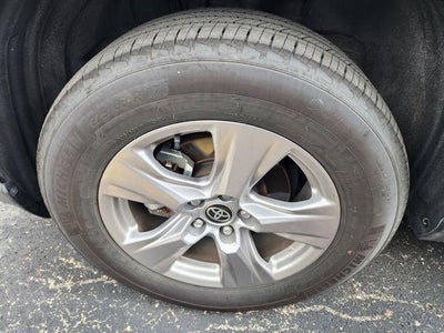 2025 Toyota RAV4 XLE AWD