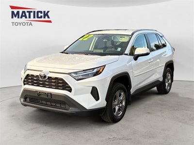 2022 Toyota RAV4 XLE