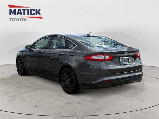 2016 Ford Fusion Hybrid SE