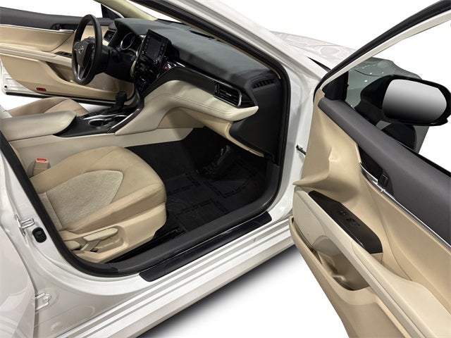 2021 Toyota Camry Hybrid LE