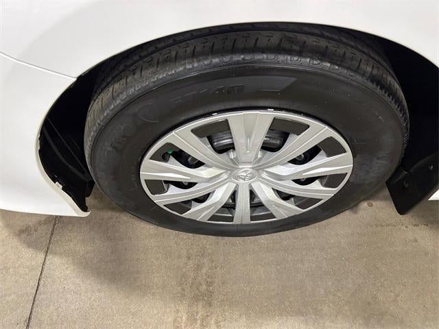 2021 Toyota Camry Hybrid LE