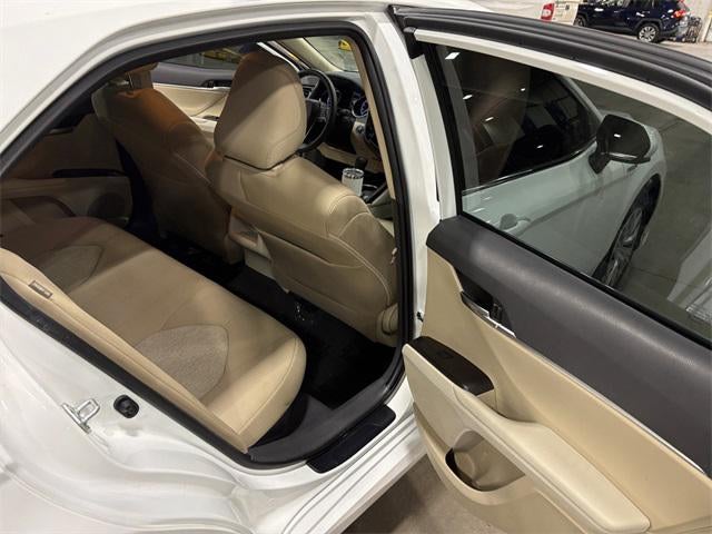 2021 Toyota Camry Hybrid LE