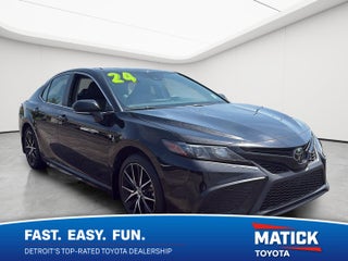 2024 Toyota Camry SE