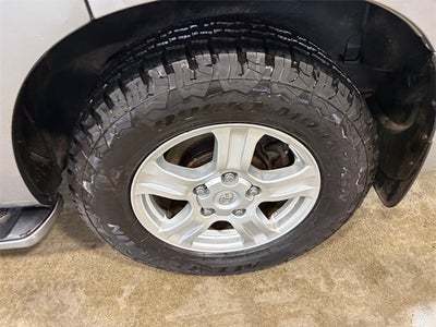 2008 Toyota Sequoia SR5 5.7L