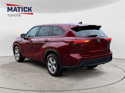 2022 Toyota Highlander LE