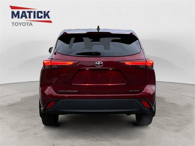 2022 Toyota Highlander LE