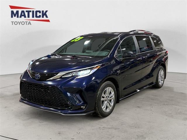 2023 Toyota Sienna XSE 7 Passenger