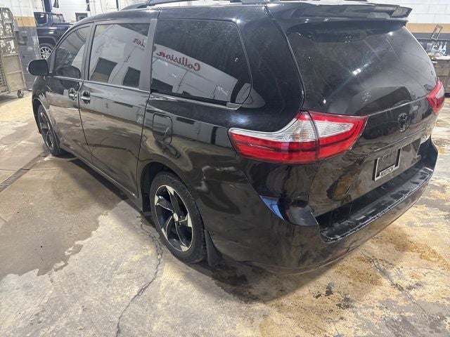 2018 Toyota Sienna Limited Premium 7 Passenger