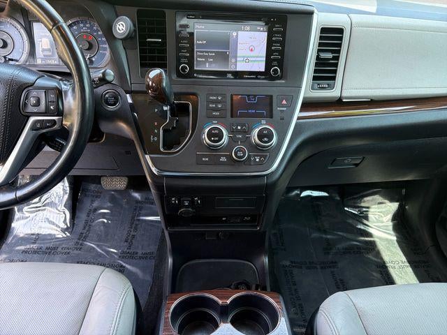2018 Toyota Sienna Limited - Photo 14