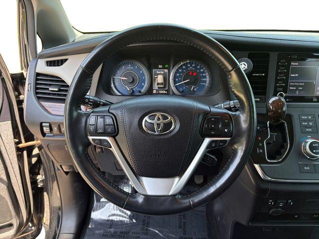 2018 Toyota Sienna Limited - Photo 15