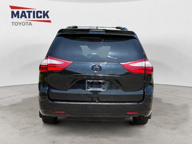 2018 Toyota Sienna Limited Premium 7 Passenger