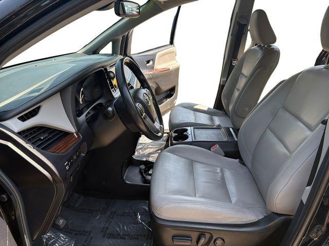 2018 Toyota Sienna Limited Premium 7 Passenger