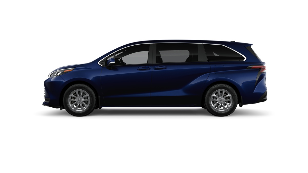 2026 Toyota Sienna LE 8-Passenger