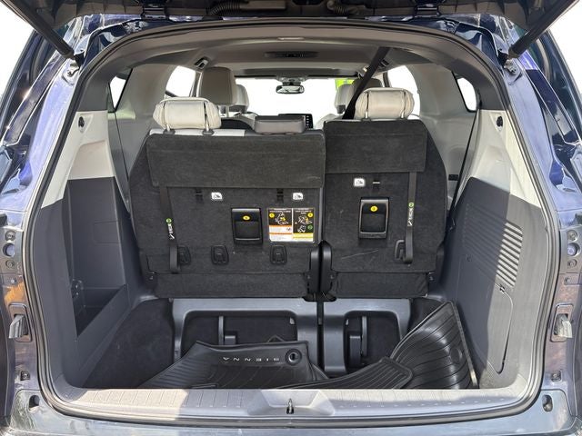 2021 Toyota Sienna XSE 7 Passenger