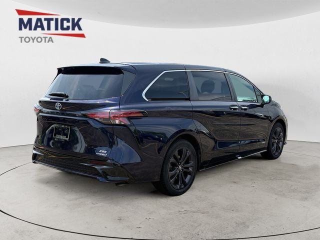 2021 Toyota Sienna XSE 7 Passenger