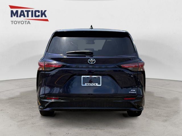 2021 Toyota Sienna XSE 7 Passenger
